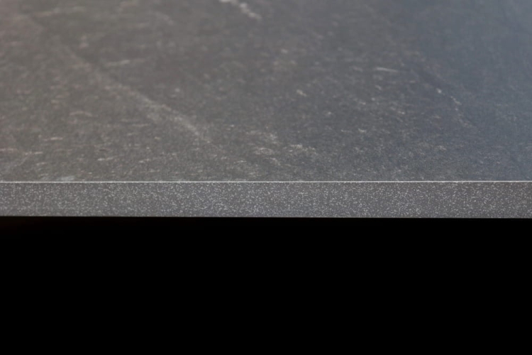 Kumlun Black 3b.jpg