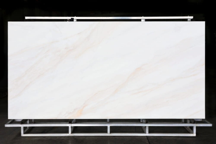 Fusion White 1b.jpg